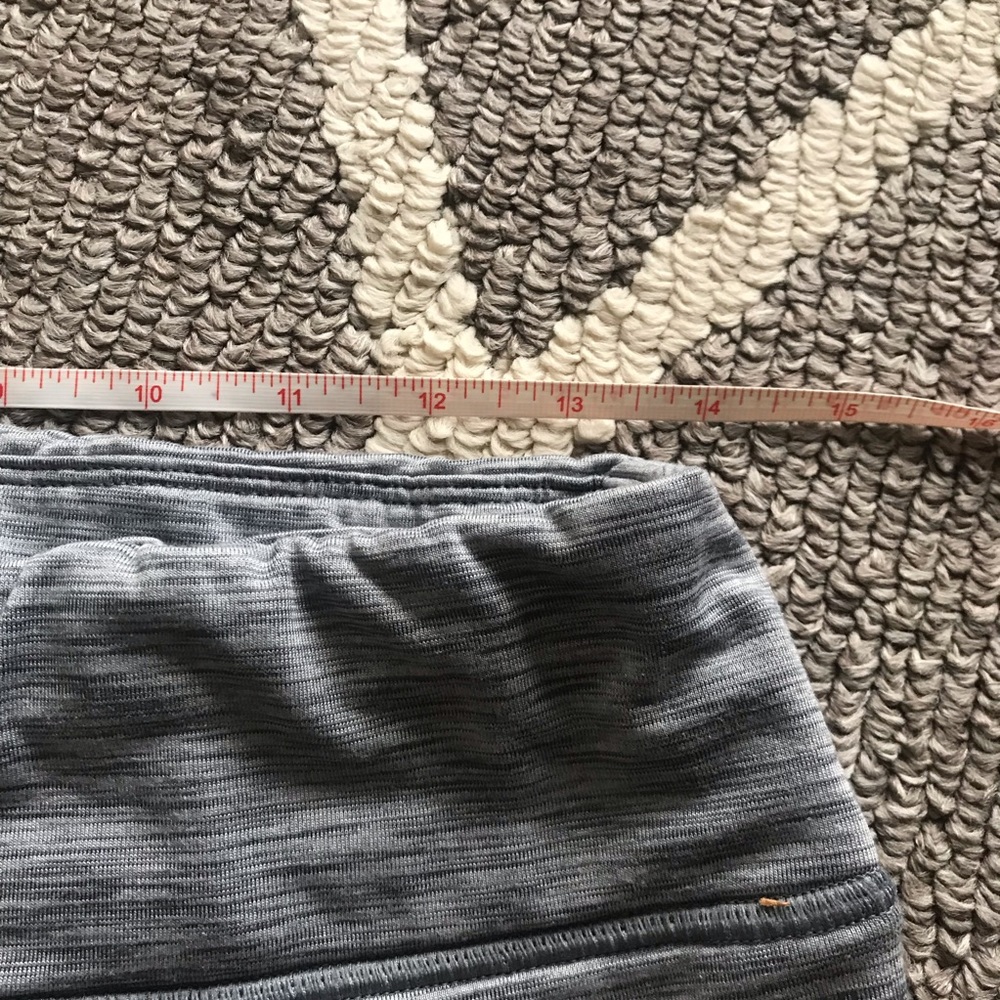 Calvin Klein Performance Cropped Legging - Picture 5 of 5